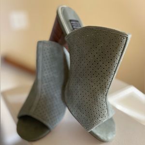 “”WHITE HOUSE BLACK MARKET” SUEDE MULES!